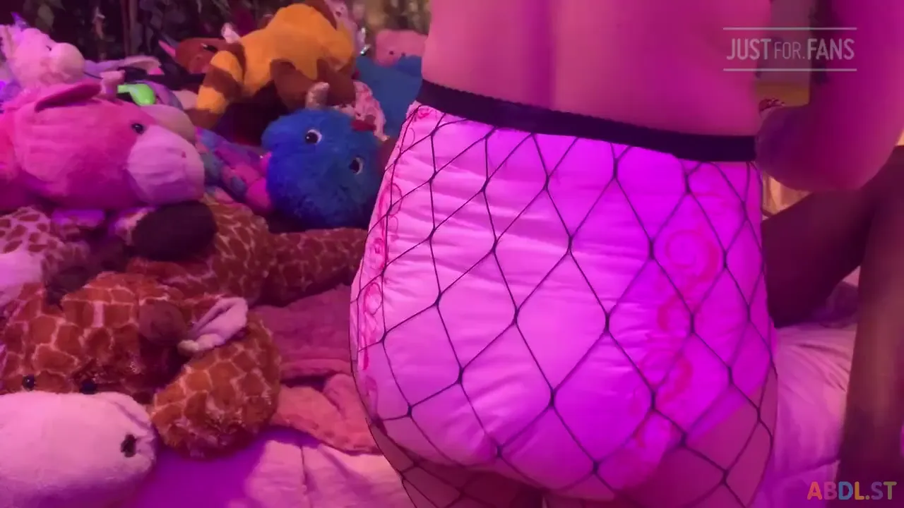 Princess Starry - Bestie In A Diaper 🥰👯♀️.mp4