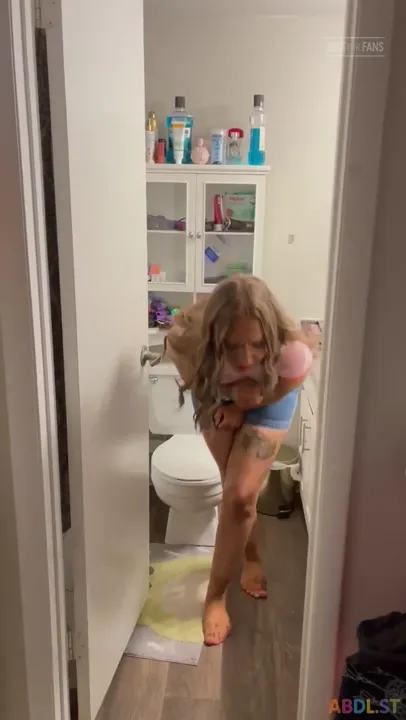 Princess Starry - Diaper Accident And Regression Fun.mp4