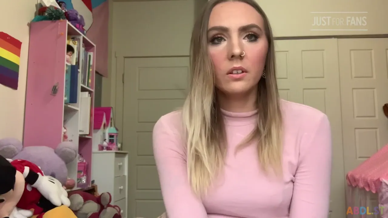 Princess Starry - Diapered Mommy Rejects Little Boy.mp4