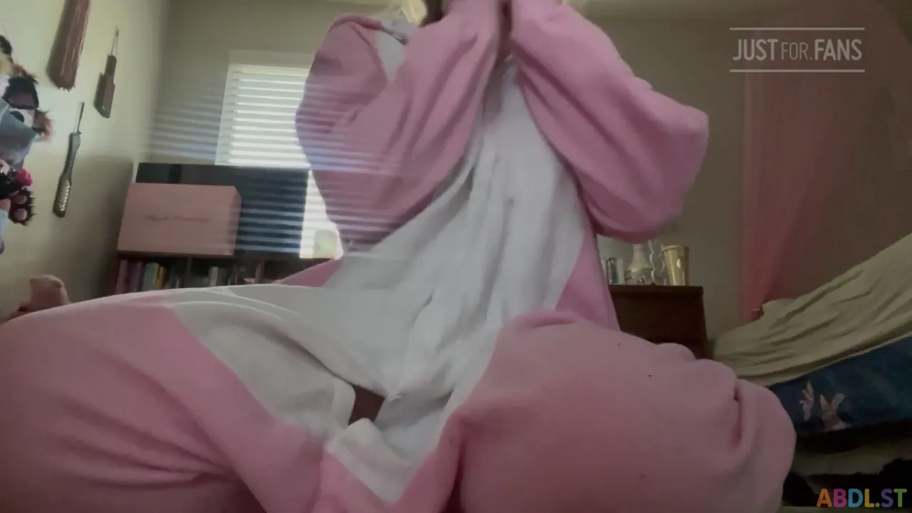 Princess Starry - Leaky Wakey ABDL Fun.mp4