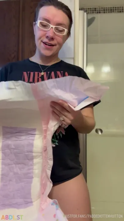 PaddedkittenVuittQn - Getting Ready For The Day After My Shower.mp4