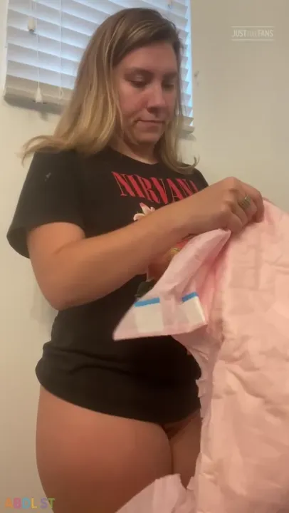 PaddedkittenVuittQn - Getting Ready For Work In My New Apartment.mp4
