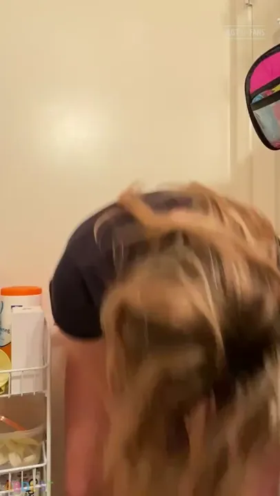PaddedkittenVuittQn - Getting Ready To Go Out For Friends Birthday.mp4