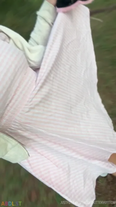 PaddedkittenVuittQn - Having Fun At The Park.mp4