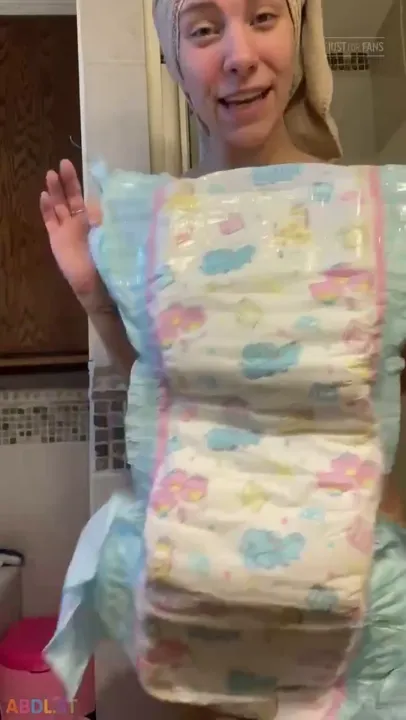 PaddedkittenVuittQn - I Haven't Put A Diaper In Two Weeks.mp4