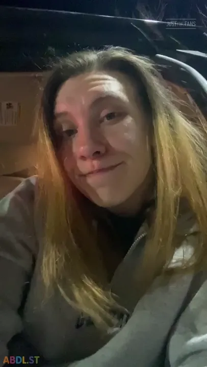 PaddedkittenVuittQn - I Was Just Trying To Show Off My Diaper.mp4