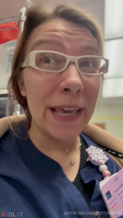PaddedkittenVuittQn - Im Glad I Didnt Chance Pulling My Pants Down.mp4