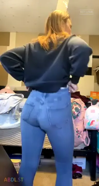 PaddedkittenVuittQn - Just Getting Ready For A Full Day Of Stuff To Do.mp4