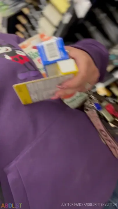 PaddedkittenVuittQn - Just Grocery Shopping And Filling My Diaper.mp4