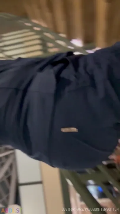 PaddedkittenVuittQn - Just Walking Around At Work Got A Drink And A Snacky.mp4