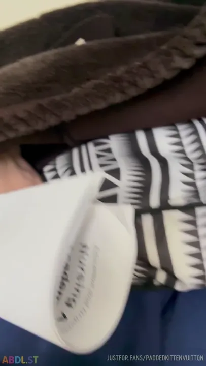 PaddedkittenVuittQn - Leaving Work For The Day.mp4
