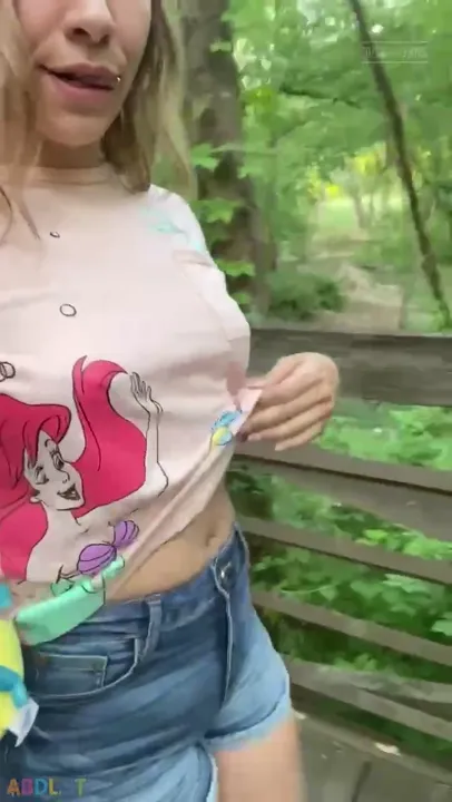 PaddedkittenVuittQn - Me And My Bestie Went To The Park.mp4