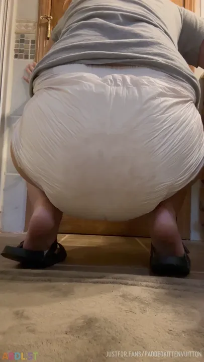 PaddedkittenVuittQn - Messy Content Warning.mp4