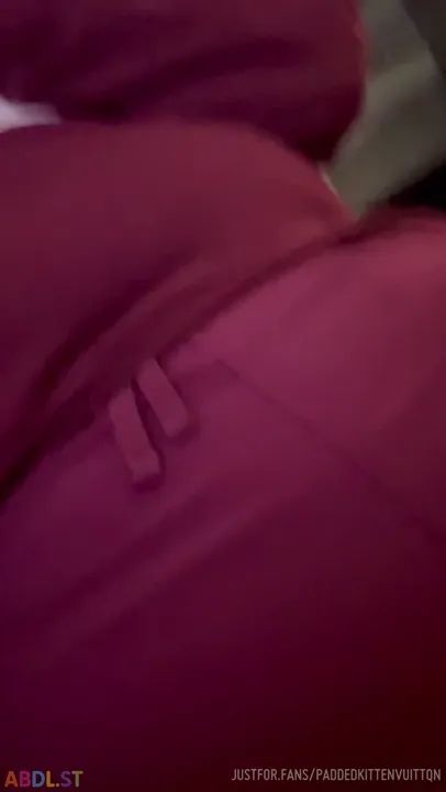 PaddedkittenVuittQn - Peeing At Work Even Though You Cant See It.mp4