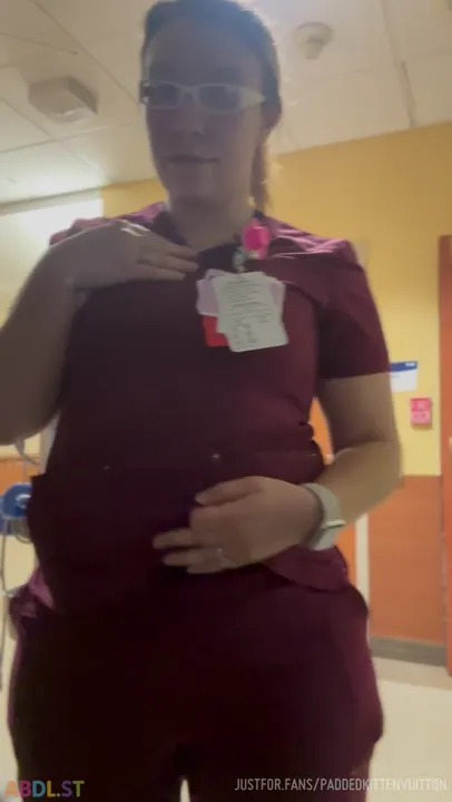 PaddedkittenVuittQn - Peeing At Work Would Yall More Videos.mp4