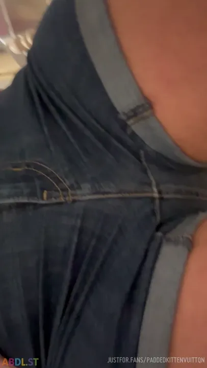 PaddedkittenVuittQn - Peeing In My Diaper While Putting Up Laundry.mp4