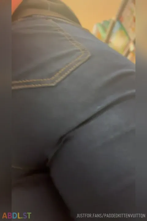 PaddedkittenVuittQn - Pull Ups Just Look Invisible In These Jeans.mp4