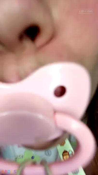 PaddedkittenVuittQn - Surprise Its A Little Baby Girl.mp4