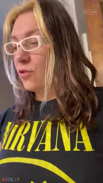 PaddedkittenVuittQn - Taking Out My Stinky Diaper Trash.mp4