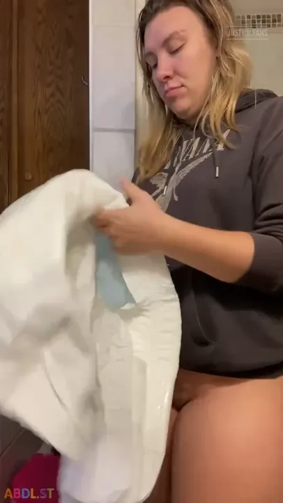 PaddedkittenVuittQn - Trest Days Are The Best Days.mp4