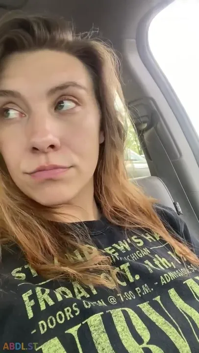 PaddedkittenVuittQn - Went Out Diapered Yesterday.mp4