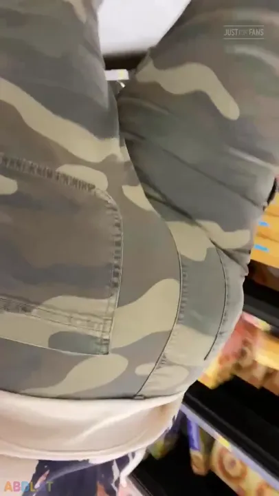 PaddedkittenVuittQn - Went To The Store And Got Some Mini Corn Dogs.mp4
