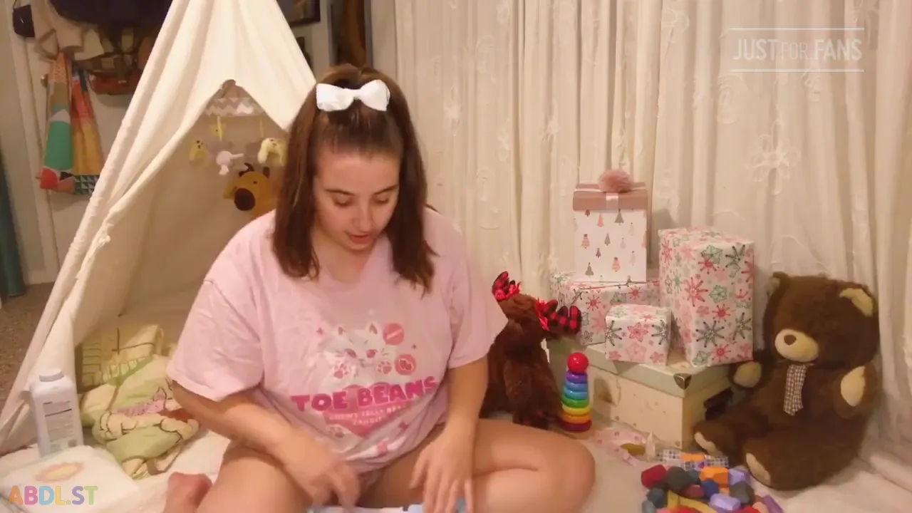 Liddlestflora - Odu Frosty Friends Pjs Unboxing.mp4