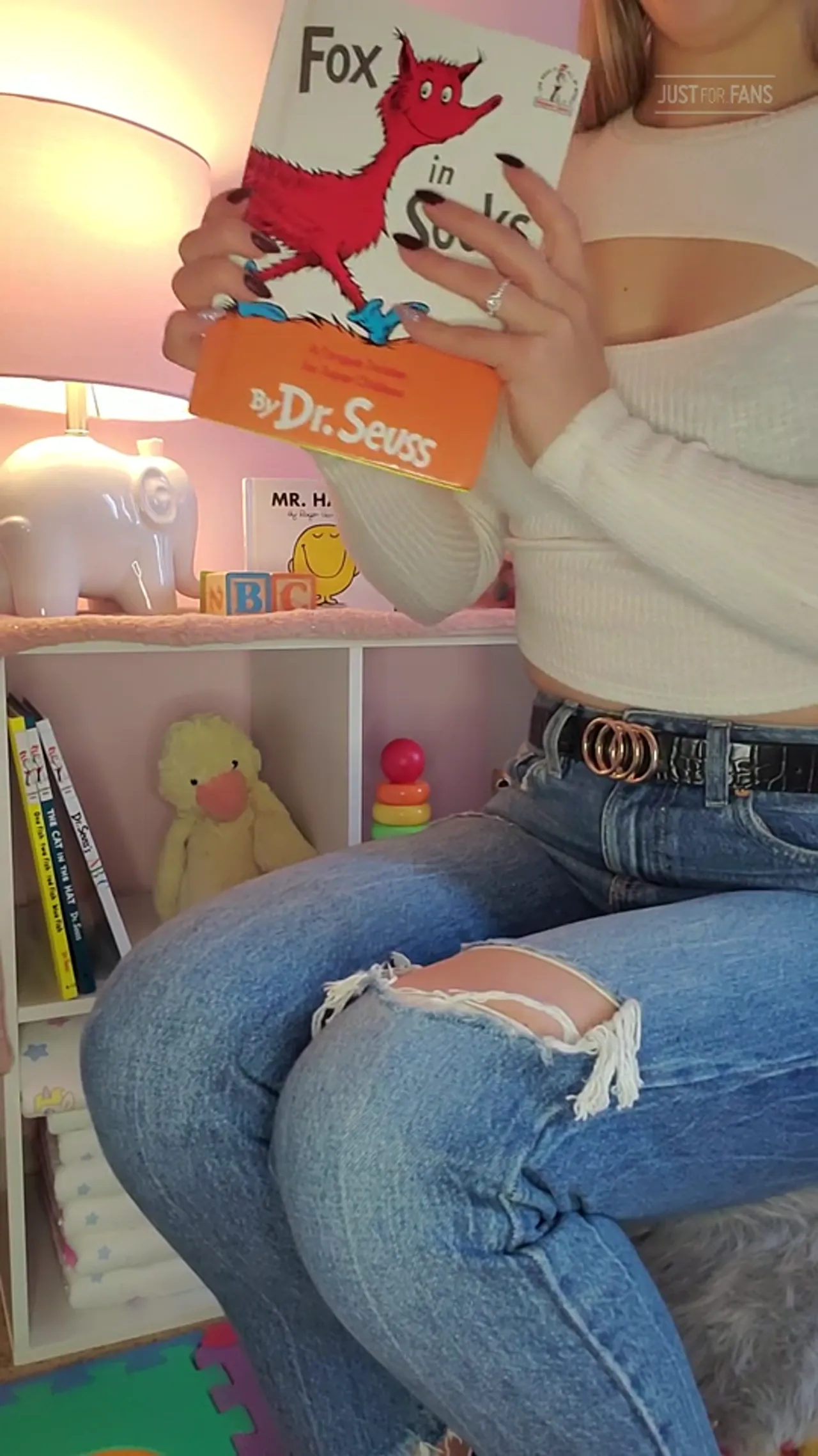 Mommyandbabybruce - Mommy reads you a bedtime Story.mp4