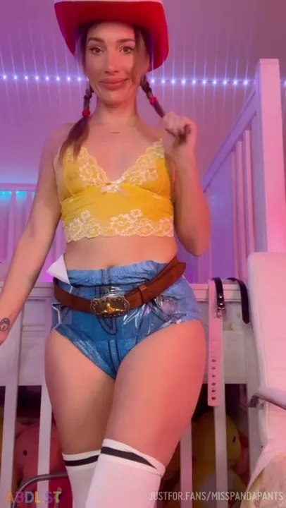 Misspandapants - Hiya Friends Happy Halloween Im Live.mp4