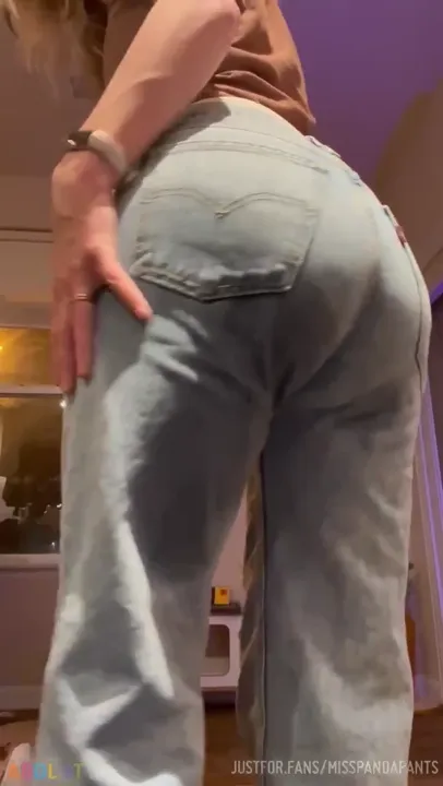 Misspandapants - I Hope Everyone Had An Amazing Halloween Post Malone Concert Leak.mp4