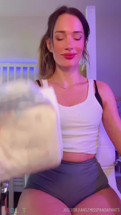 Misspandapants - Im Live Diaper Babies.mp4