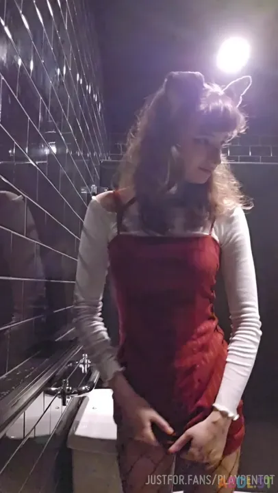 Playpentot - Bathroom Loving ABDL Girls.mp4