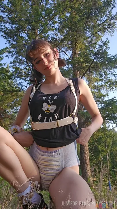 Playpentot - Big Pee In Stripey Pull Ups.mp4