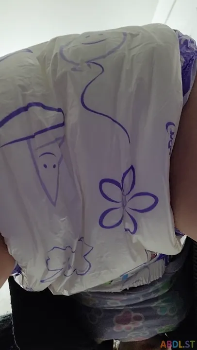 Playpentot - Cushies Soaking ABDL Playtime.mp4