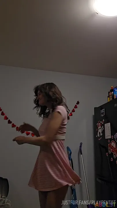 Playpentot - Cute Kitchen Dance For Littles.mp4