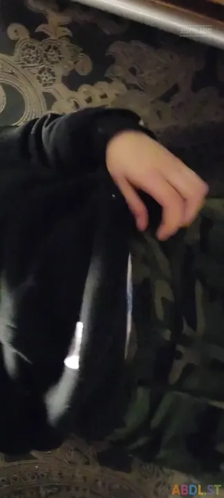 Playpentot - Discreet Diapers Public Fun 🤭.mp4
