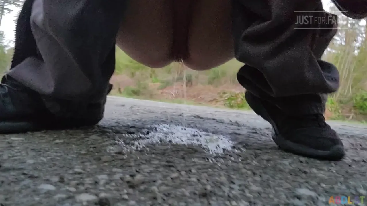 Playpentot - Embarrassing Outdoor ABDL Squat.mp4