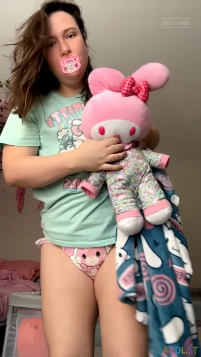Pulluppoofs - Cute Diaper Messing Fun.mp4