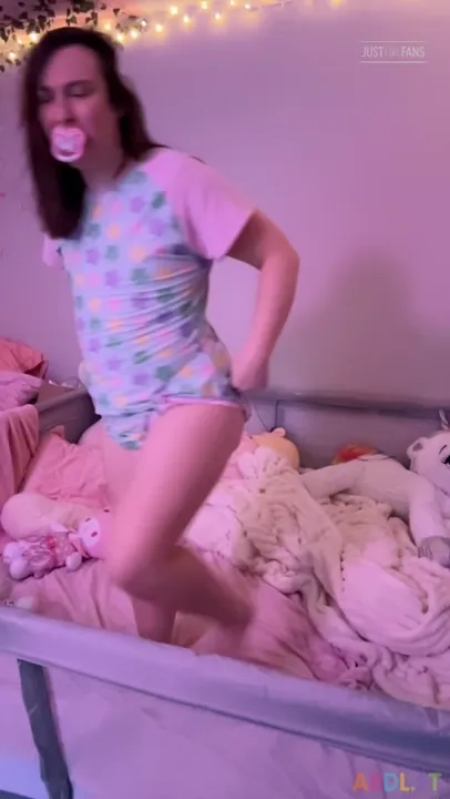 Pulluppoofs - Diaper Girl Tantrum Regression Session.mp4