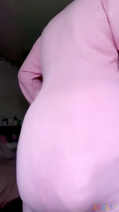 Pulluppoofs - Filling Diapers Before Unicorn Hump.mp4