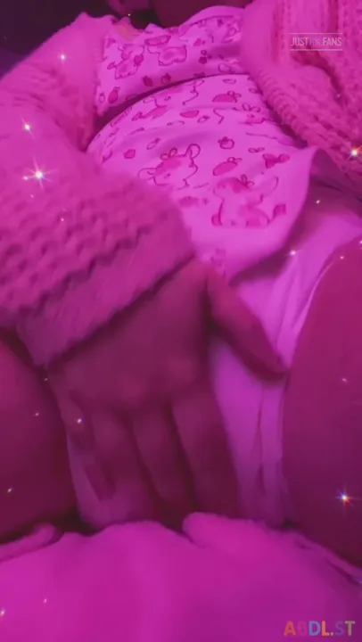 Pulluppoofs - Filling My Diapers For You.mp4