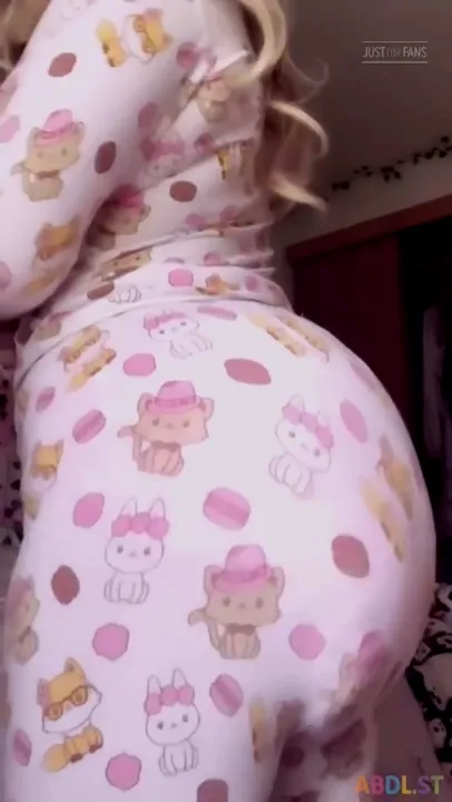 Pulluppoofs - Hot Messies And Pamp Unload.mp4